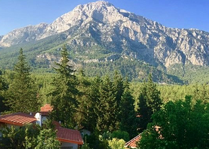 Вилла 2+1 в горах в Бейджике Кемере 