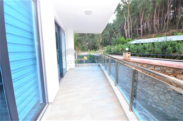 Просторный дуплекс 3+1 с отдельной кухней на берегу лазурного моря