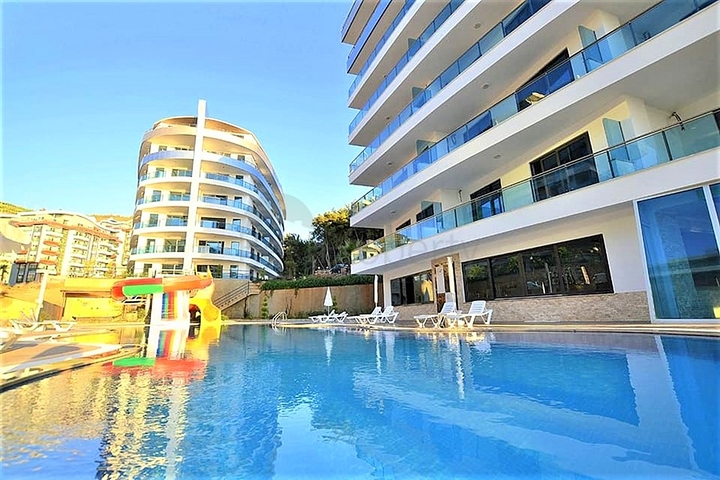 Просторный дуплекс 3+1 с отдельной кухней на берегу лазурного моря