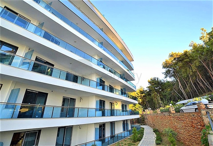 Просторный дуплекс 3+1 с отдельной кухней на берегу лазурного моря