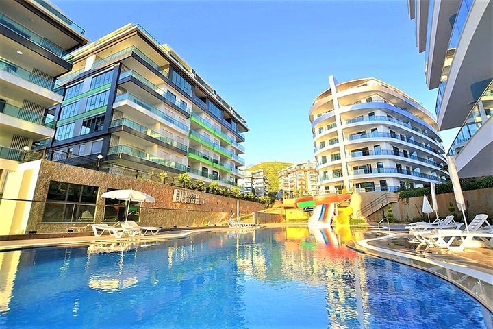 Просторный дуплекс 3+1 с отдельной кухней на берегу лазурного моря