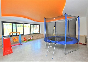 Просторный дуплекс 3+1 с отдельной кухней на берегу лазурного моря