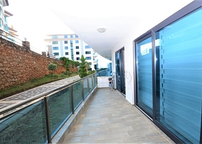 Просторный дуплекс 3+1 с отдельной кухней на берегу лазурного моря