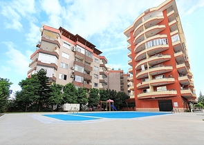 Меблированные апартаменты планировкой 2+1 в районе Махмутлар