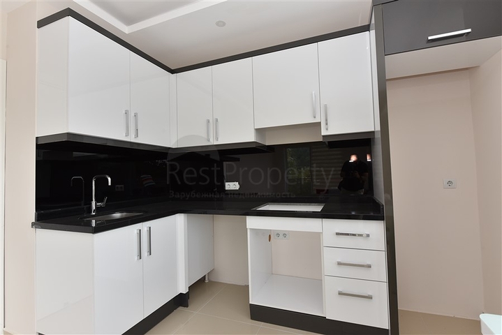 Двухкомнатная меблированная квартира на берегу горной реки