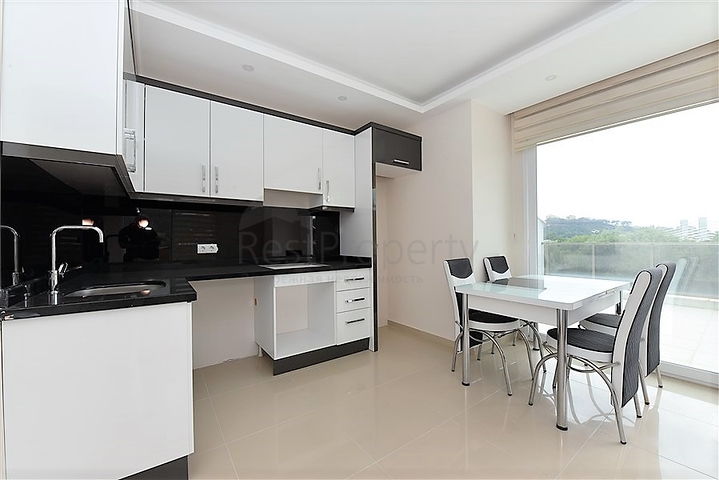 Двухкомнатная меблированная квартира на берегу горной реки