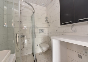 Двухкомнатная меблированная квартира на берегу горной реки