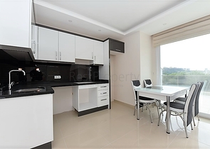 Двухкомнатная меблированная квартира на берегу горной реки