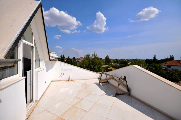 Роскошная вилла 4+1 в Дошемеальты Анталья