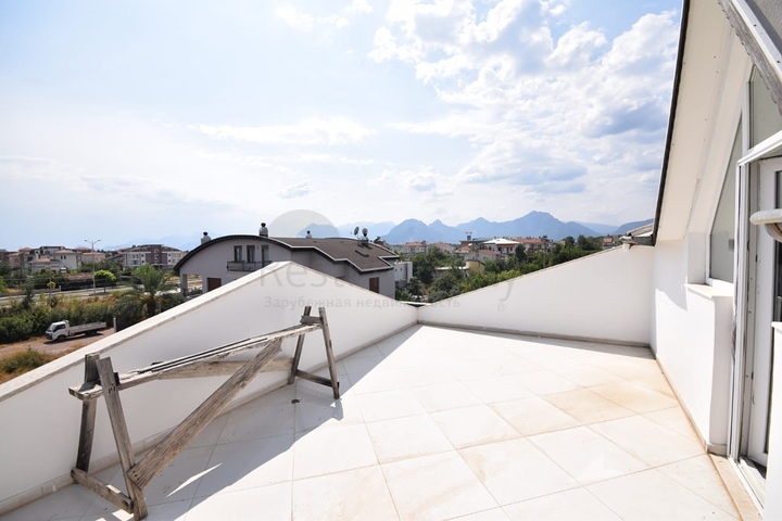 Роскошная вилла 4+1 в Дошемеальты Анталья