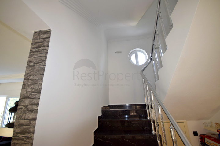 Роскошная вилла 4+1 в Дошемеальты Анталья