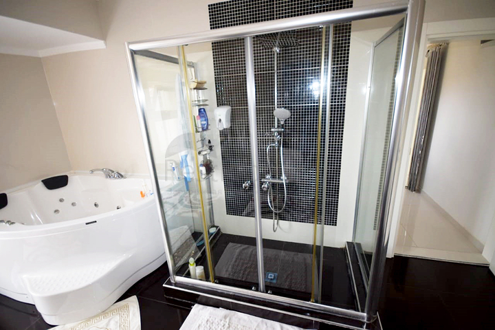 Роскошная вилла 4+1 в Дошемеальты Анталья