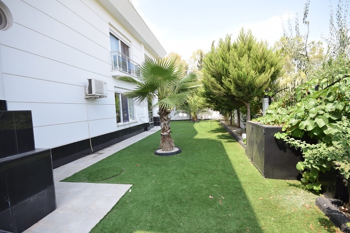 Роскошная вилла 4+1 в Дошемеальты Анталья