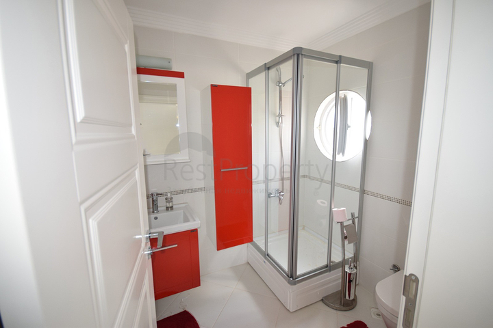 Роскошная вилла 4+1 в Дошемеальты Анталья