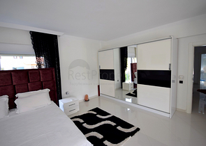 Роскошная вилла 4+1 в Дошемеальты Анталья