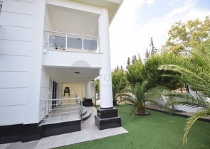 Роскошная вилла 4+1 в Дошемеальты Анталья