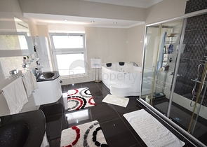 Роскошная вилла 4+1 в Дошемеальты Анталья