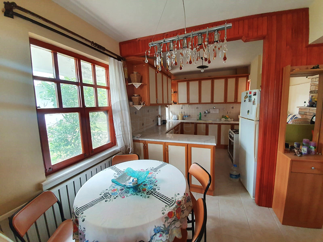 Загородный дом в горах в поселке Бейджик Кемер