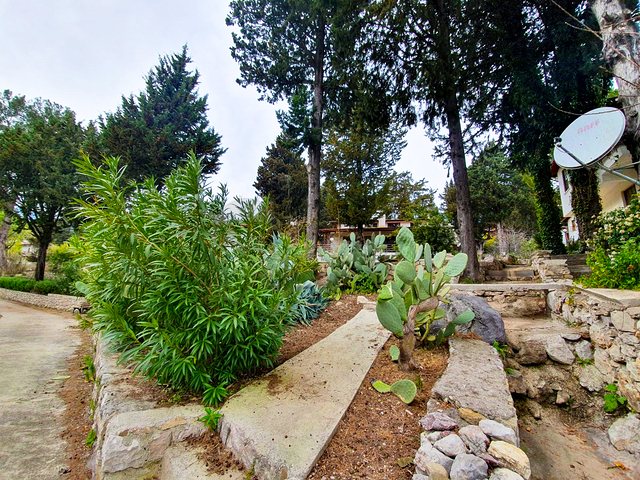 Загородный дом в горах в поселке Бейджик Кемер