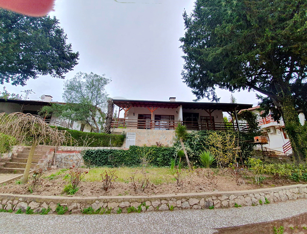 Загородный дом в горах в поселке Бейджик Кемер