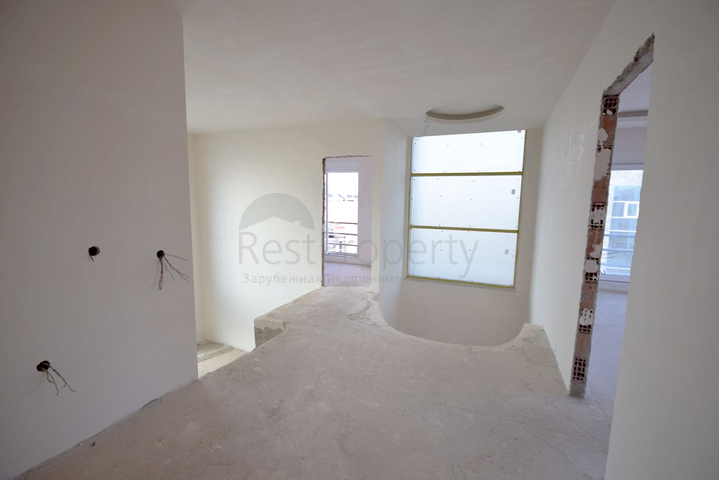 Просторная вилла 4+1 в Алтынкале Дошемеальты