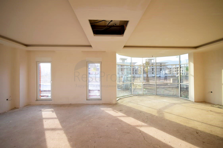 Просторная вилла 4+1 в Алтынкале Дошемеальты