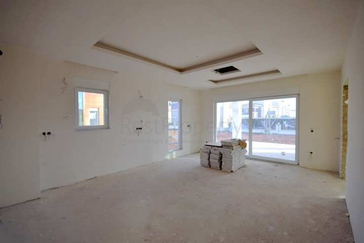 Просторная вилла 4+1 в Алтынкале Дошемеальты