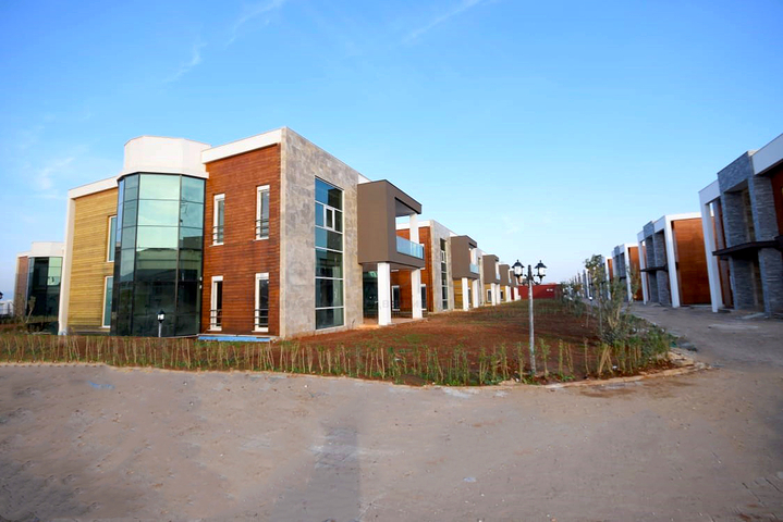 Просторная вилла 4+1 в Алтынкале Дошемеальты