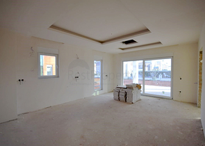 Просторная вилла 4+1 в Алтынкале Дошемеальты