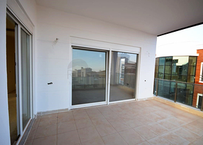 Просторная вилла 4+1 в Алтынкале Дошемеальты