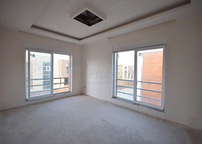 Просторная вилла 4+1 в Алтынкале Дошемеальты