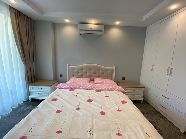 Трехкомнатная квартира в административном центре Алании. 