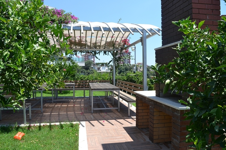 Трехкомнатная квартира в административном центре Алании. 