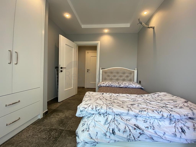 Трехкомнатная квартира в административном центре Алании. 