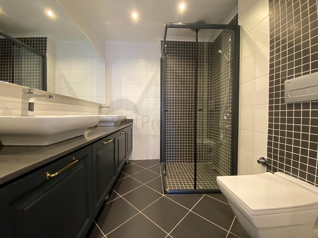 Трехкомнатная квартира в административном центре Алании. 