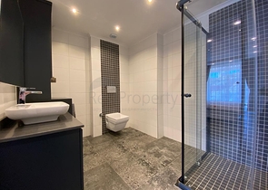 Трехкомнатная квартира в административном центре Алании. 