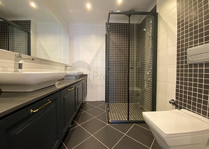 Трехкомнатная квартира в административном центре Алании. 