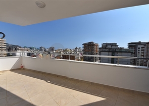 Четырёхкомнатная квартира по выгодной цене