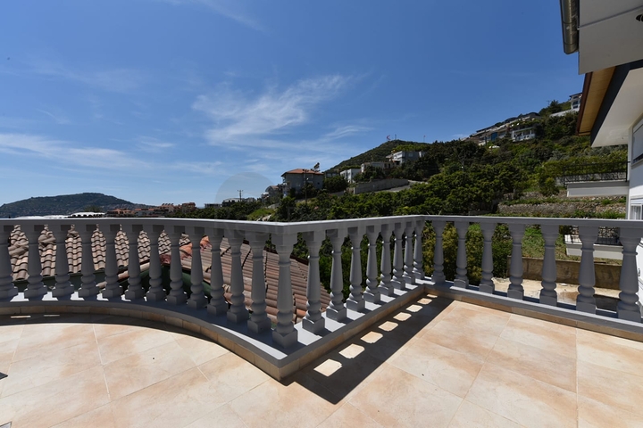 Вилла 4+1 с видом на крепость и море