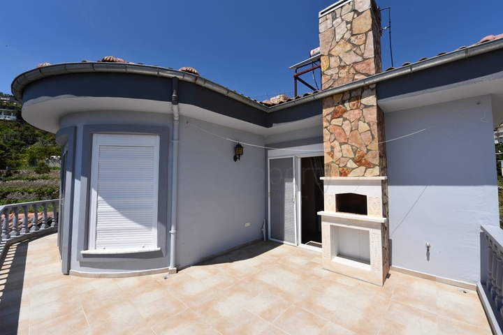 Вилла 4+1 с видом на крепость и море