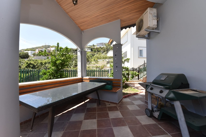 Вилла 4+1 с видом на крепость и море