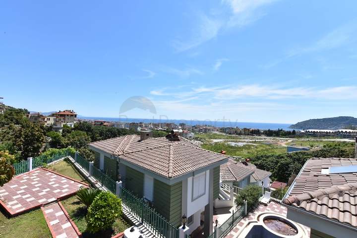 Вилла 4+1 с видом на крепость и море