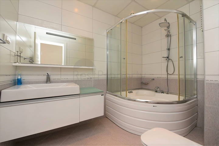 Вилла 4+1 с видом на крепость и море