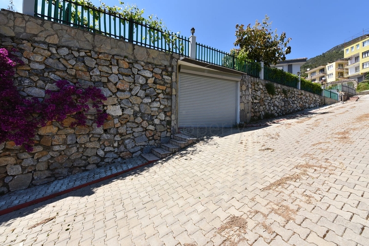 Вилла 4+1 с видом на крепость и море