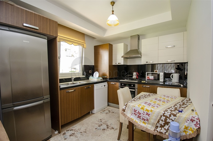 Двухкомнатная квартира с мебелью в Лимане Коньяалты