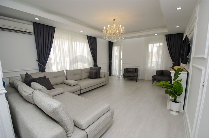 Элитный пентхаус 3+1 с мебелью в комплексе 600 м до моря