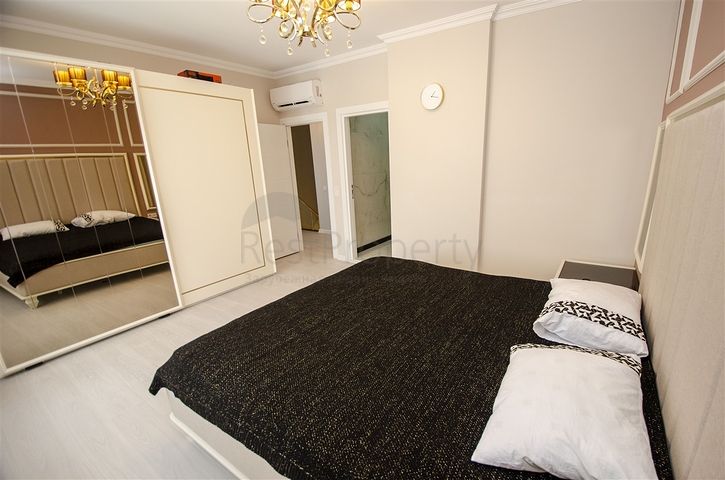 Элитный пентхаус 3+1 с мебелью в комплексе 600 м до моря