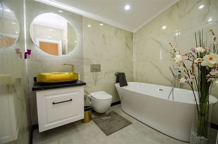 Элитный пентхаус 3+1 с мебелью в комплексе 600 м до моря