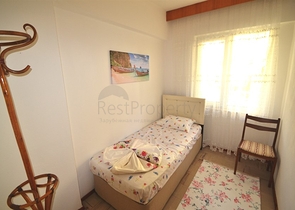 Меблированная квартира с двумя спальнями и отдельной кухней в Махмутларе