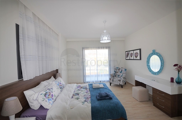 Трехэтажная вилла планировкой 4+1 в Фетхие